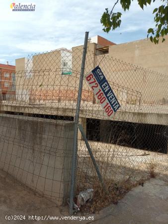 Obra parada c/ Sant Miquel, Vilamarxant - VALENCIA