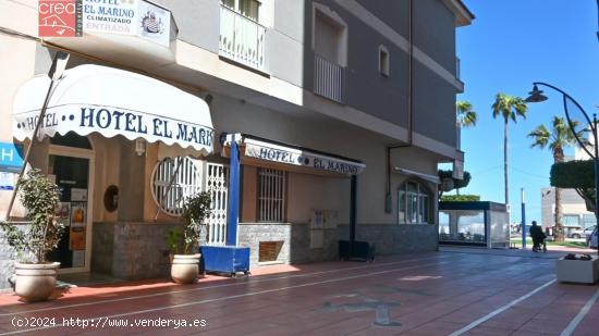 UNA INCREÍBLE OPORTUNIDAD EN VENTA UN HOTEL DE 16 HABITACIONES FRENTE AL MAR DE SANTIAGO de la RIBE