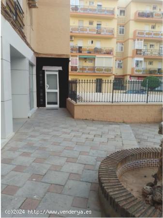 LOCAL COMERCIAL ACONDICIONADO EN PLENO CENTRO DE FUENGIROLA - MALAGA