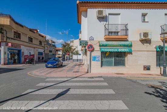 Local Comercial en la Calle San Miguel de Armilla - GRANADA