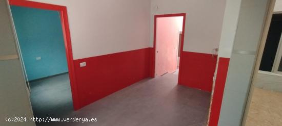 CASA EN BARRIO CARBONAIRE - CASTELLON