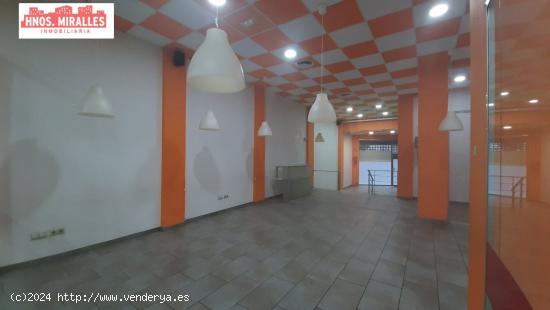 INTERESANTE  LOCAL COMERCIAL IDEAL PARA CUALQUIER  TIPO DE NEGOCIO EN PLENA  AV. NOVELDA. - ALICANTE