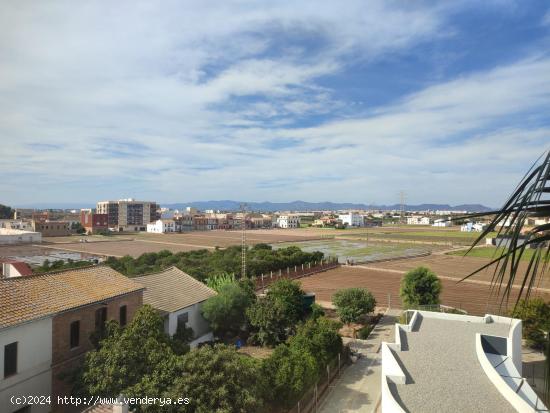 VIVIENDA BUENAS VISTAS, PARA REFORMAR, A 2 KM DE LA PLAYA. - VALENCIA