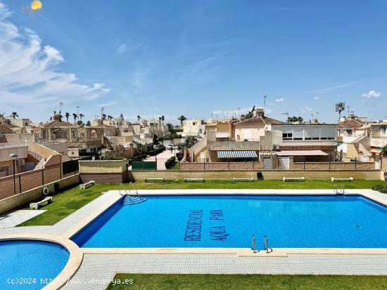  Oportunidad! Magnifico pareado con amplios espacios y  vistas frontales a la piscina !!! - ALICANTE 