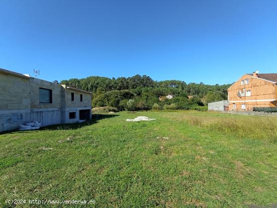 TERRENO EN VENTA EN RUBIANES - PONTEVEDRA