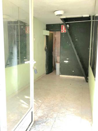 Bajo en venta para pequeño negocio o franquicia - VALENCIA