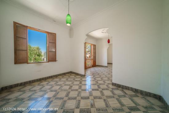 CASA DE PUEBLO CON JARDIN A REFORMAR - SA POBLA - BALEARES