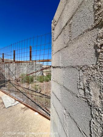 PARCELA PARA CONSTRUIR CHALET - ALICANTE