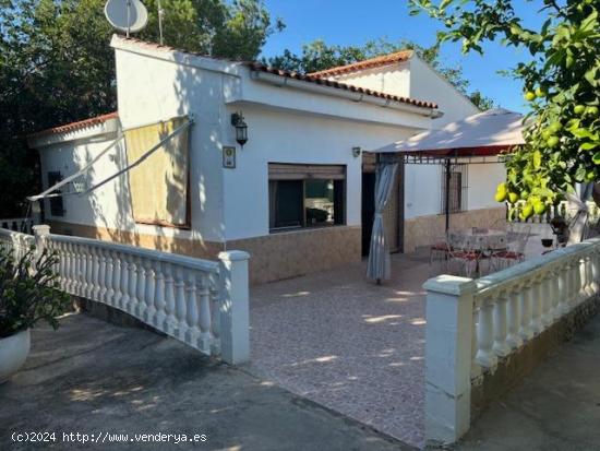 SE VENDE CHALET EN VILAMARXANT - VALENCIA