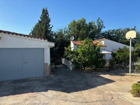 SE VENDE CHALET EN VILAMARXANT - VALENCIA