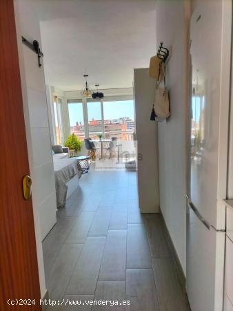 Blanhogar vende estupendo estudio reformado en Torremolinos - MALAGA