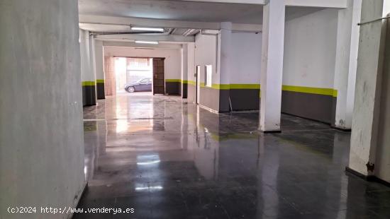 LOCAL COMERCIAL EN ZONA MERCADO ABASTOS ANTEQUERA - MALAGA