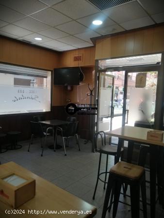 INMOBILIARIA TEJARES VENDE EXCELENTE BAR EN ACTIVIDAD-ZONA HOSPITAL - ALBACETE