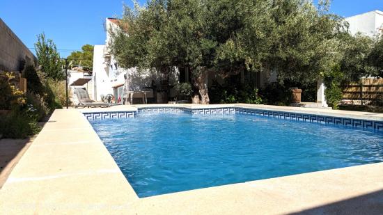 Casa totalmente reformada con piscina en Las Tres Calas - TARRAGONA