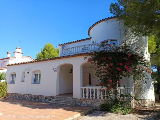  Preciosa casa con piscina a un paso de la playa en Las Tres Calas - TARRAGONA 