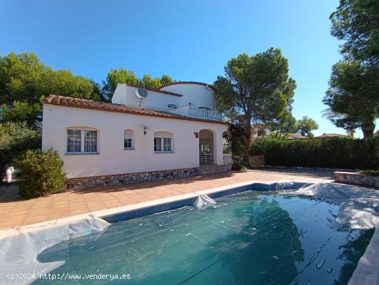 Preciosa casa con piscina a un paso de la playa en Las Tres Calas - TARRAGONA