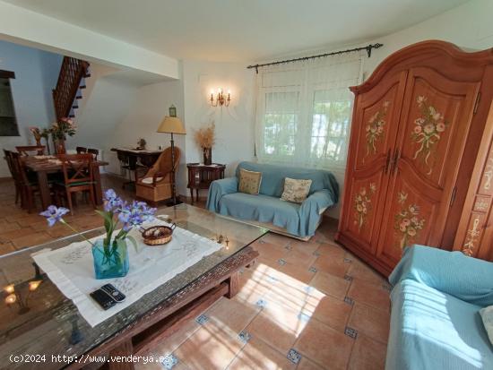 Preciosa casa con piscina a un paso de la playa en Las Tres Calas - TARRAGONA