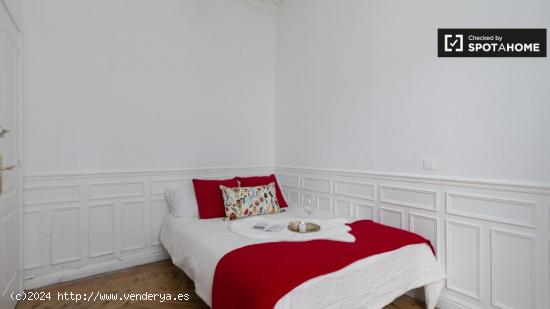 Habitación acogedora con llave independiente en el apartamento compartido, Puerta del Sol - MADRID