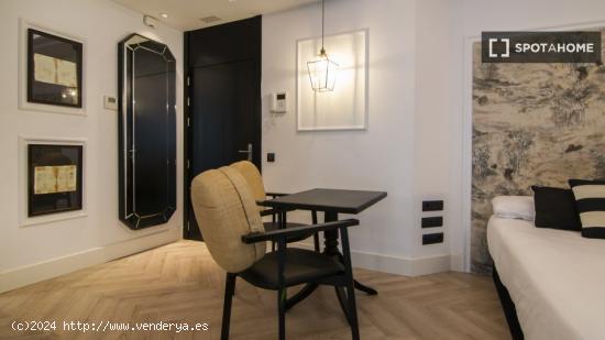 Estudio apartamento en alquiler en Ciutat Vella. - VALENCIA