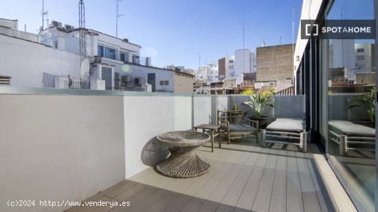 Piso dúplex de 1 habitación en alquiler en Ciutat Vella - VALENCIA