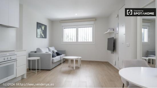 Apartamento de 1 dormitorio en alquiler en Valdeacederas, Madrid - MADRID