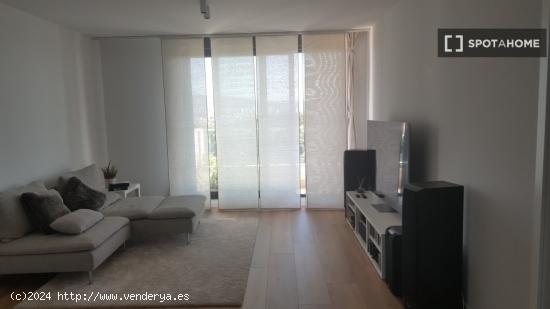 Habitación en piso compartido en Sant Adrià de Besòs. - BARCELONA