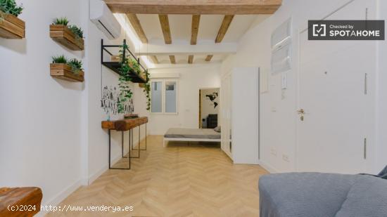 Apartamento de 2 dormitorios en alquiler en Ciutat Vella - VALENCIA