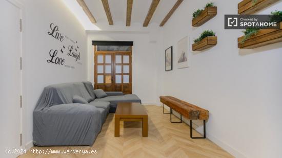 Apartamento de 2 dormitorios en alquiler en Ciutat Vella - VALENCIA