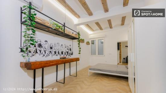 Apartamento de 2 dormitorios en alquiler en Ciutat Vella - VALENCIA