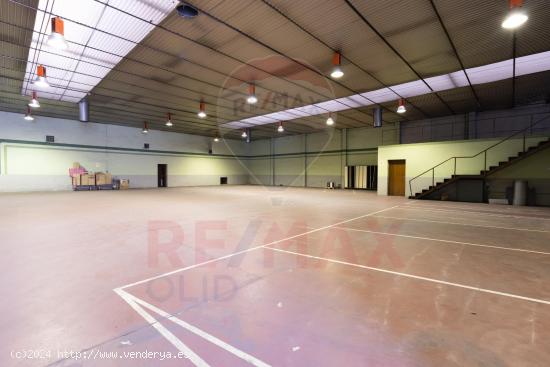  EN EL CENTRO DE VALLADOLID, NAVE INDUSTRIAL DE 1.650 M2 - VALLADOLID 