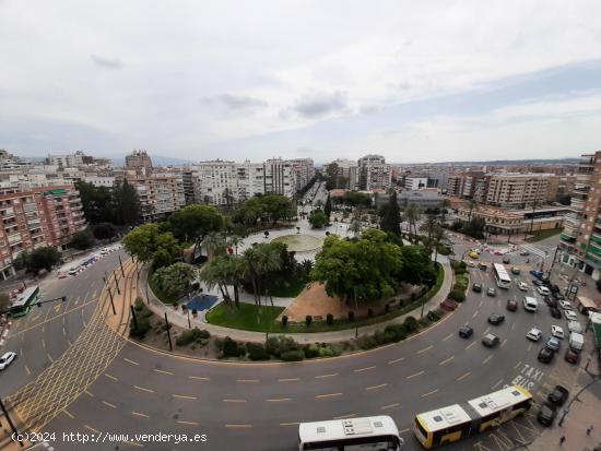  Atico en la plaza Circular - MURCIA 