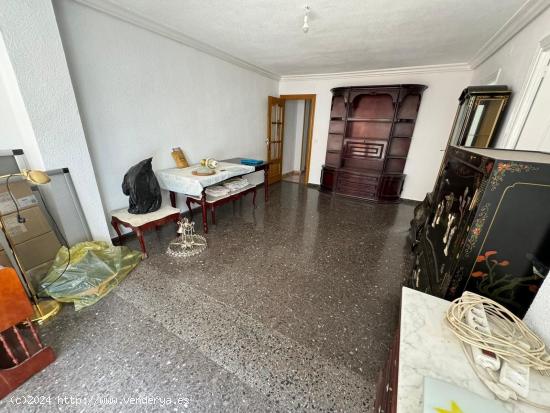 Piso de 3 dormitorios y 2 baños en Ronda de Levante, Murcia - MURCIA