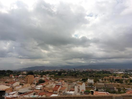 Casa con excelentes vistas en el Puntal, Murcia - MURCIA