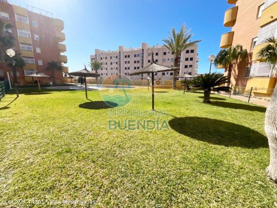 COQUETO APARTAMENTO EN RESIDENCIAL CON PISCINA, CERCA DEL MAR. - MURCIA