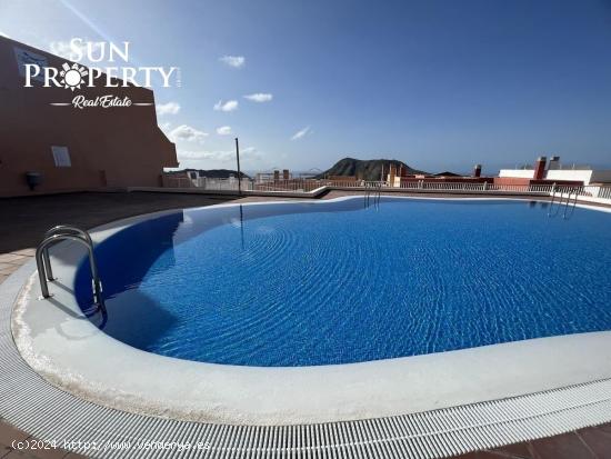 AMPLIO APARTAMENTO EN RESIDENCIA CON PISCINA - SANTA CRUZ DE TENERIFE