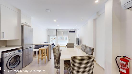 SERVICHECK VENDE PRECIOSO INMUEBLE DE DOS HABITACIONES EN LA ZONA DE LA ELIPA, CIUDAD LINEAL. - MADR