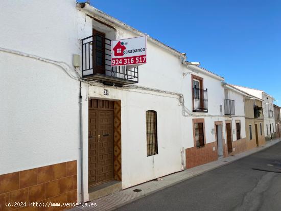  CASABANCO VENDE CASA EN PERALEDA DEL ZAUCEJO. - BADAJOZ 