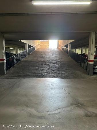 Plaza de parking amplia y cubierta a la venta en Castellón - CASTELLON