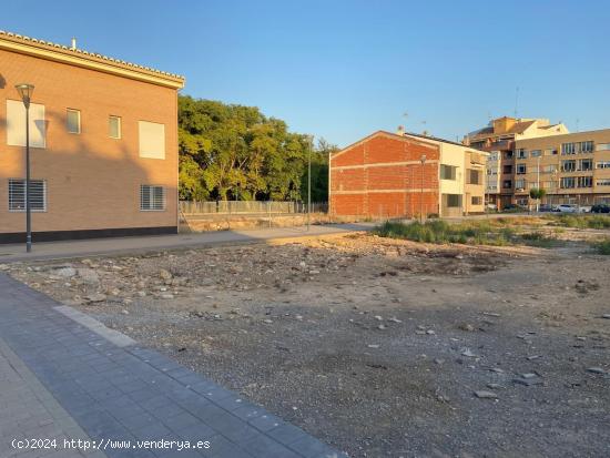 ¡¡¡Solar urbano en Lliria sin gastos de Inmobiliaria!!! - VALENCIA