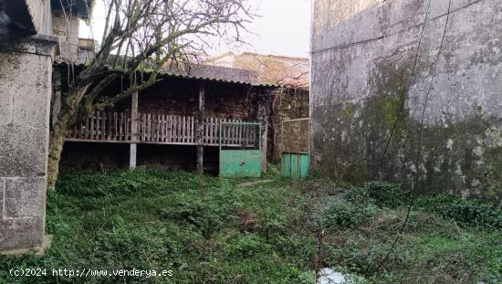 Casa para reformar  con terreno en A Estrada. - PONTEVEDRA