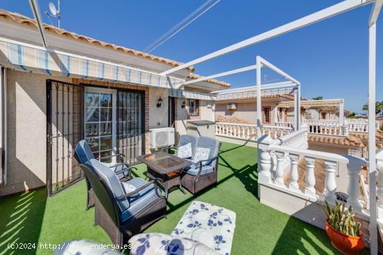 CHALET EN LOS DOLSES VILLAMARTIN CON PARCELA DE 320M2 - ALICANTE