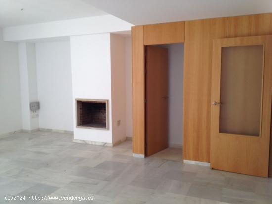 Se Vende en Palomares del Rio - SEVILLA