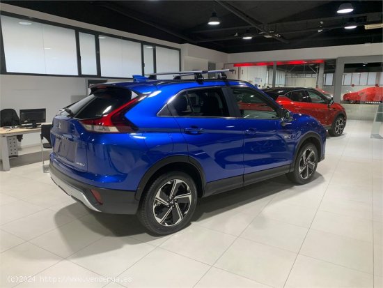 Se Vende MITSUBISHI Eclipse Cross 2.4 PHEV Kaiteki Auto 4WD