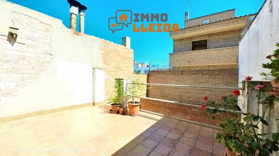 Unifamiliar adosada en venta  en Alcoletge - Lleida