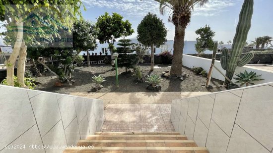 (Ref.496433 / JOHB) Villa orientada al sur con garaje y amplios jardines en Playa Blanca - Yaiza