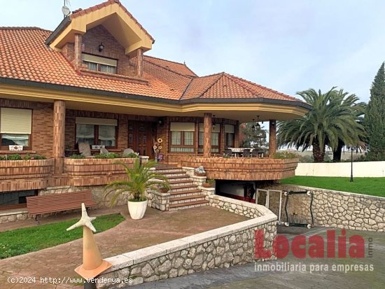 Gran chalet independiente en Maliaño