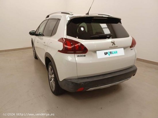 Peugeot 2008   1.2 PureTech 81KW (110CV)S&S EAT6 Allure - Huelva