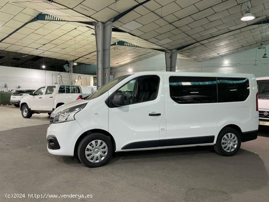 Renault Trafic COMBI 9  1.6DCI 95CV - Lugo