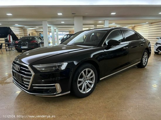 Audi A8 LANG 50 TDI Quattro 285CV - Lugo