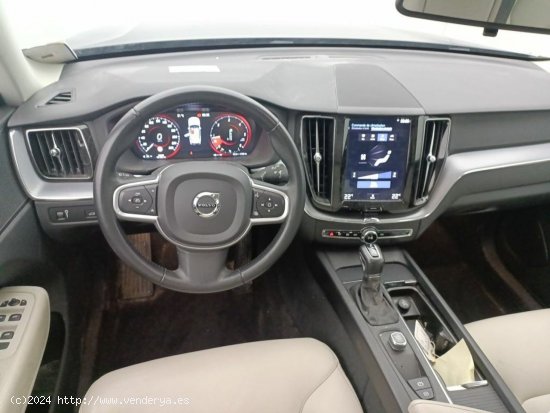 Volvo XC-60 2.0 D4 Momentum Auto - 